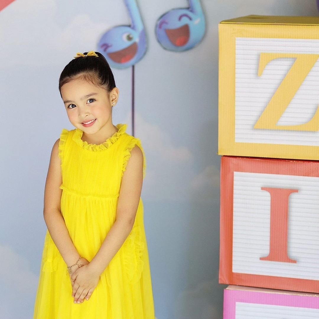 con gai Marian Rivera anh 1