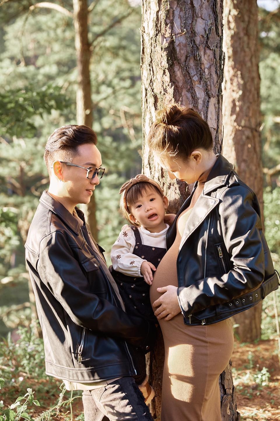 vo JustaTee mang bau lan hai anh 1