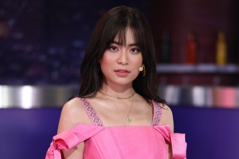 Hoang Thuy Linh: ‘Me la nguoi cam het tien cua toi’ hinh anh