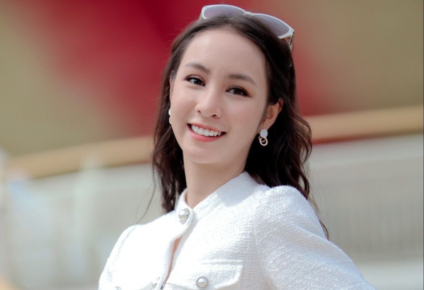 Nhan sac nguoi dep Hoa hau Viet Nam 2020 lam viec o Dai hoc Fulbright hinh anh