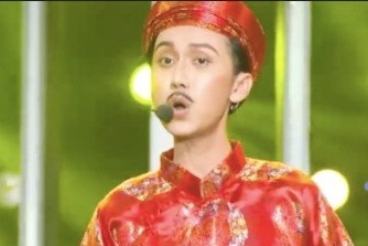 Lynk Lee hoa than thanh Hoai Linh hat 'Ngay xuan vui cuoi' hinh anh