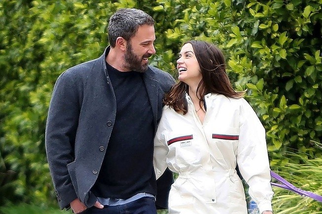 Loi the cua Ben Affleck sau khi chia tay ban gai qua dien thoai hinh anh