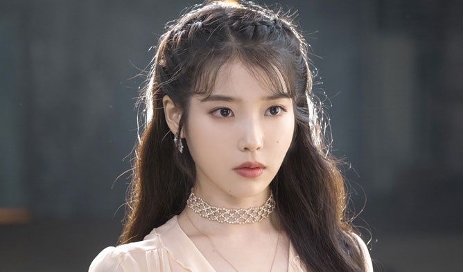 IU kien antifan hinh anh