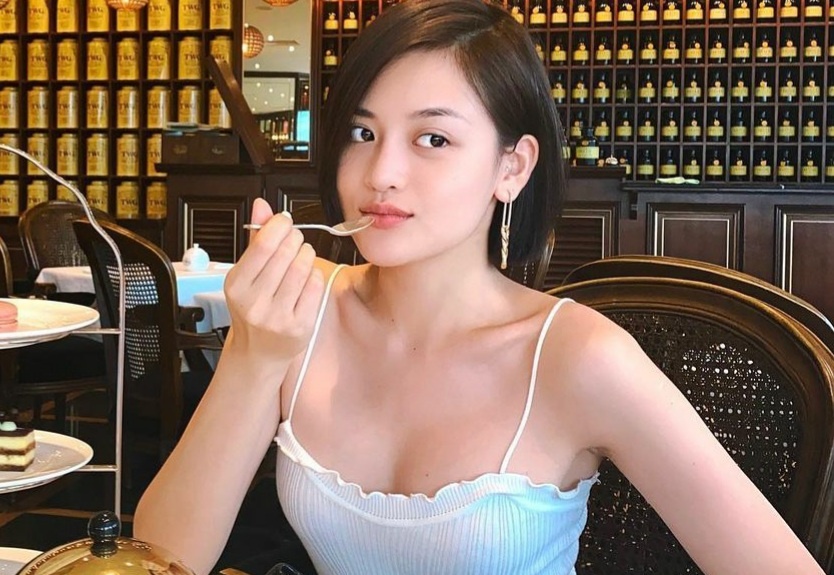 Dien vien Thuy Anh: 'Toi van doc than' hinh anh