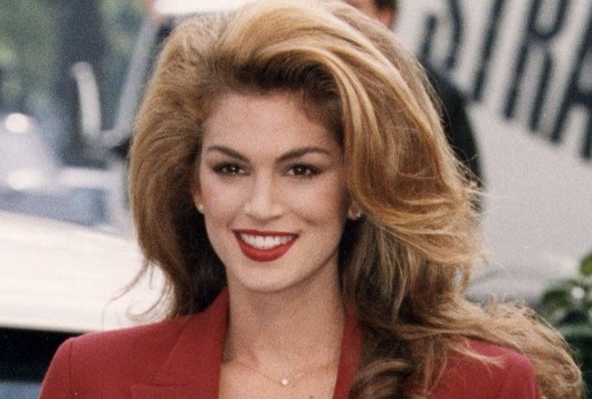 Tuoi tre ruc ro cua Cindy Crawford hinh anh