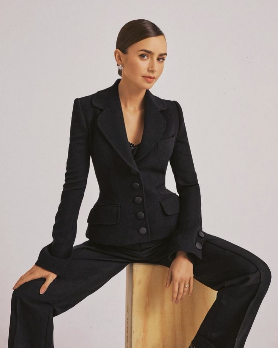 Lily Collins goi cam anh 7