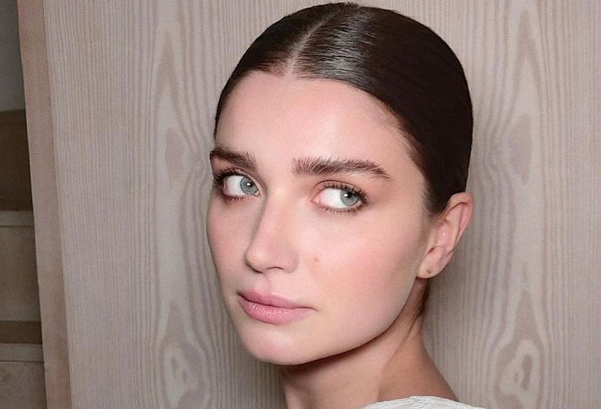 Nhan sac nu chinh 'Behind Her Eyes' hinh anh