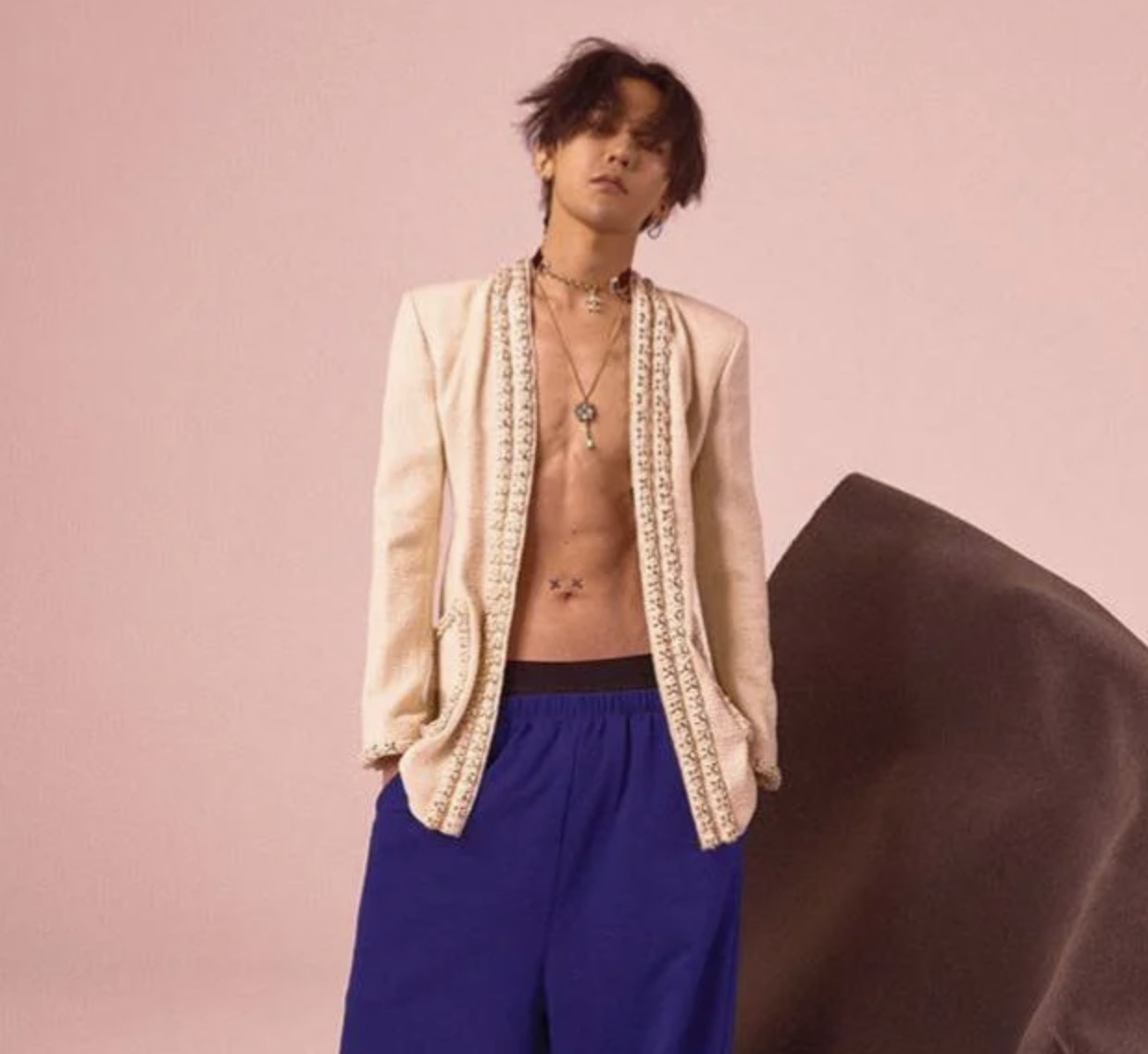 G-Dragon mặc đồ đôi với Jennie ảnh 1 G-Dragon mac do doi voi Jennie anh 1