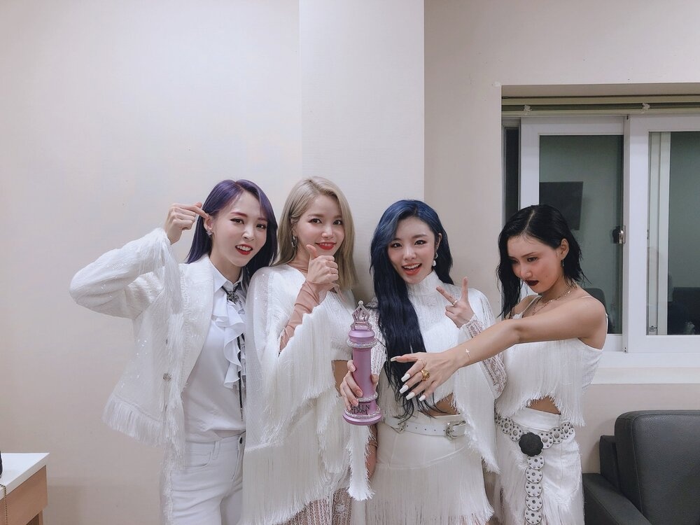 vai trò của fan nữ đối với Kpop ảnh 3 vai tro cua fan nu doi voi Kpop anh 3