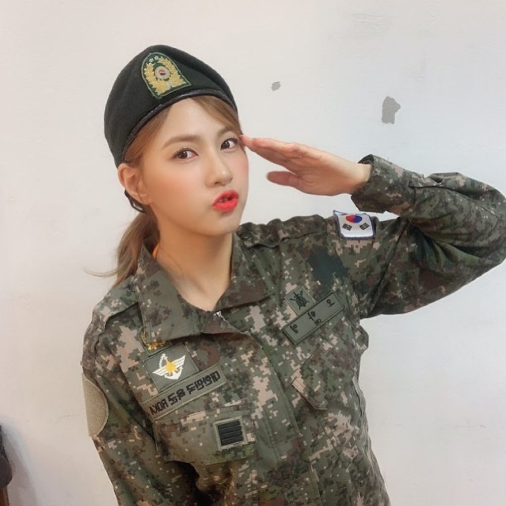 cong viec mo uoc cua sao Kpop anh 1