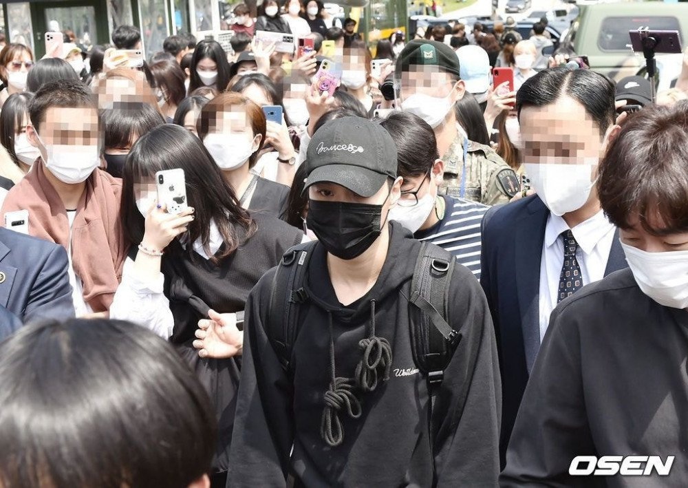 Tae Min nhập ngũ ảnh 2 Tae Min nhap ngu anh 2