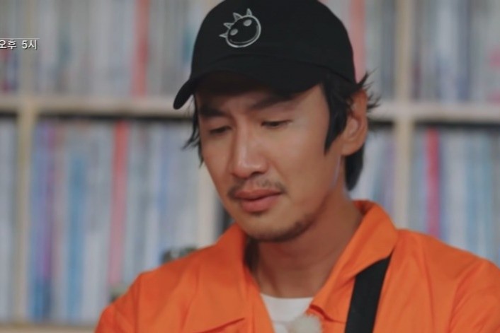 Thanh vien Running Man bat khoc khi tam biet Lee Kwang Soo hinh anh