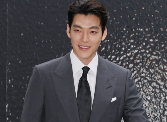 Kim Woo Bin lay lai phong do ngoai hinh hinh anh