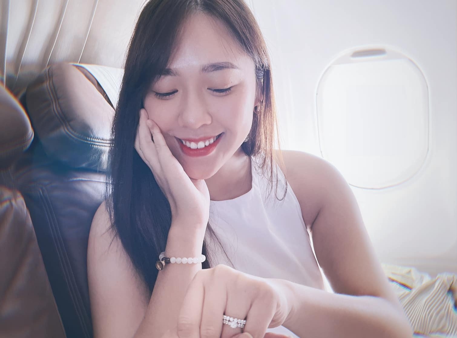 Top 15 Hoa hau Viet Nam Ha My duoc ban trai cau hon hinh anh