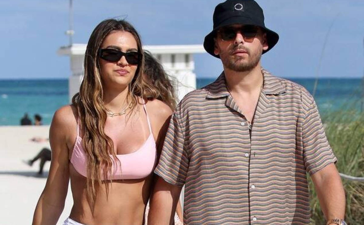 Nu nguoi mau yeu trai hu bat chap gia dinh ngan cam hinh anh