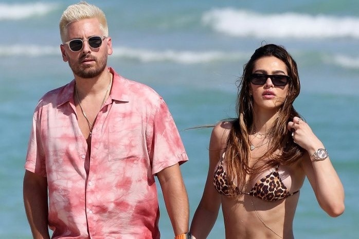 Me cua Amelia Hamlin soc khi biet con gai hen ho Scott Disick hinh anh