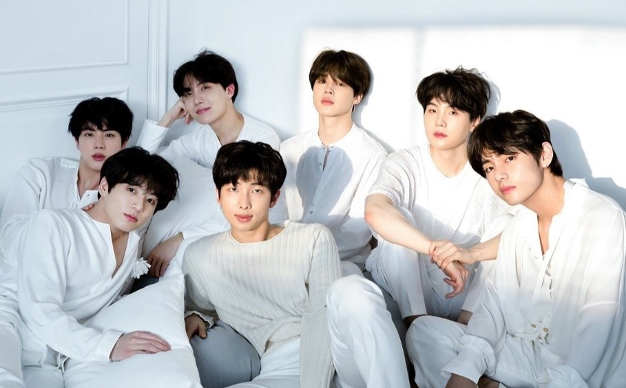 Nhom nhac kiem hang trieu USD hinh anh