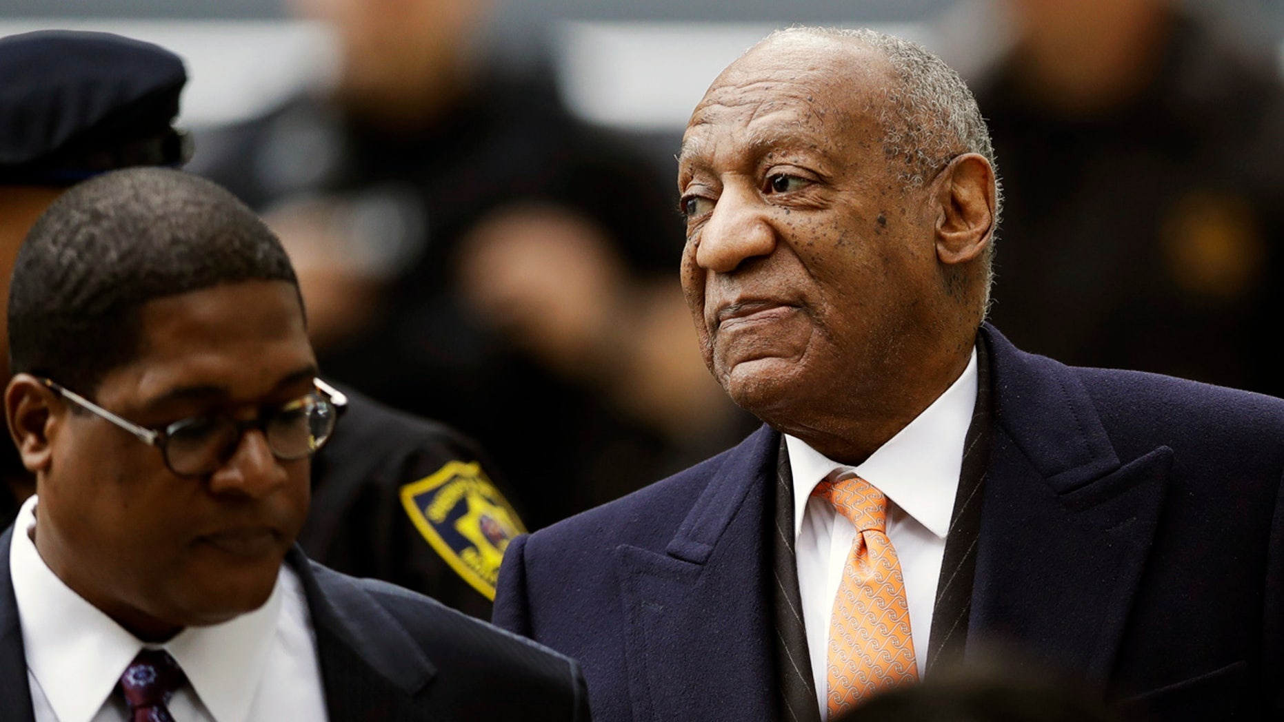 Bill Cosby ra tu anh 1