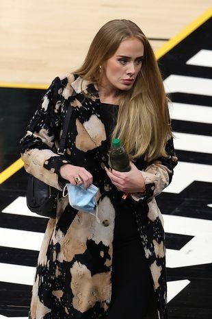 Adele di xem bong ro voi ban trai anh 2