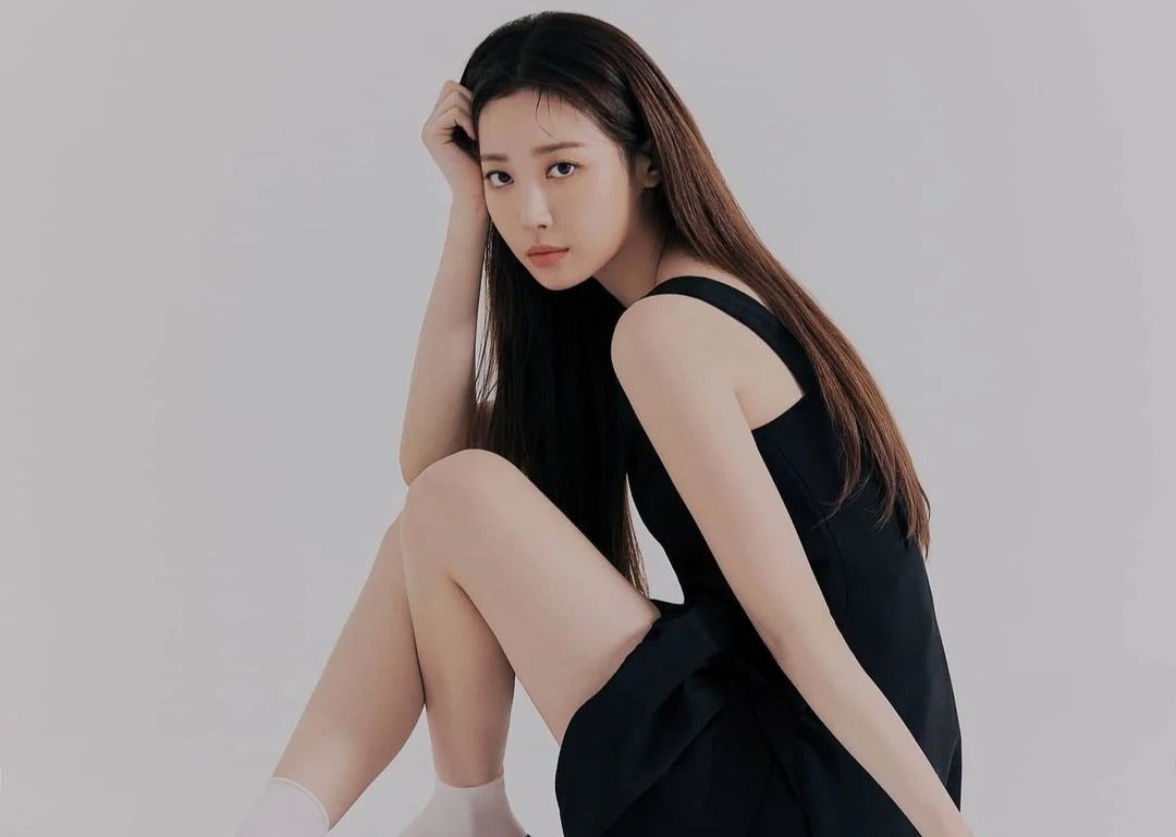 Nu dien vien mua bao hiem gia 450.000 USD cho doi chan hinh anh