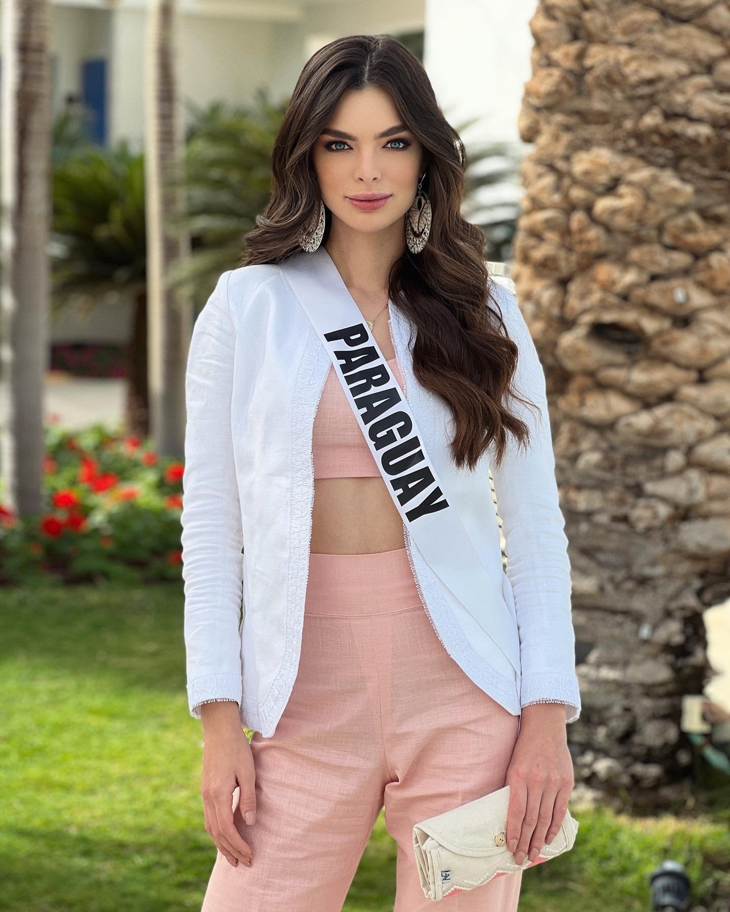 Marc Anthony hen ho A hau Miss Universe anh 2