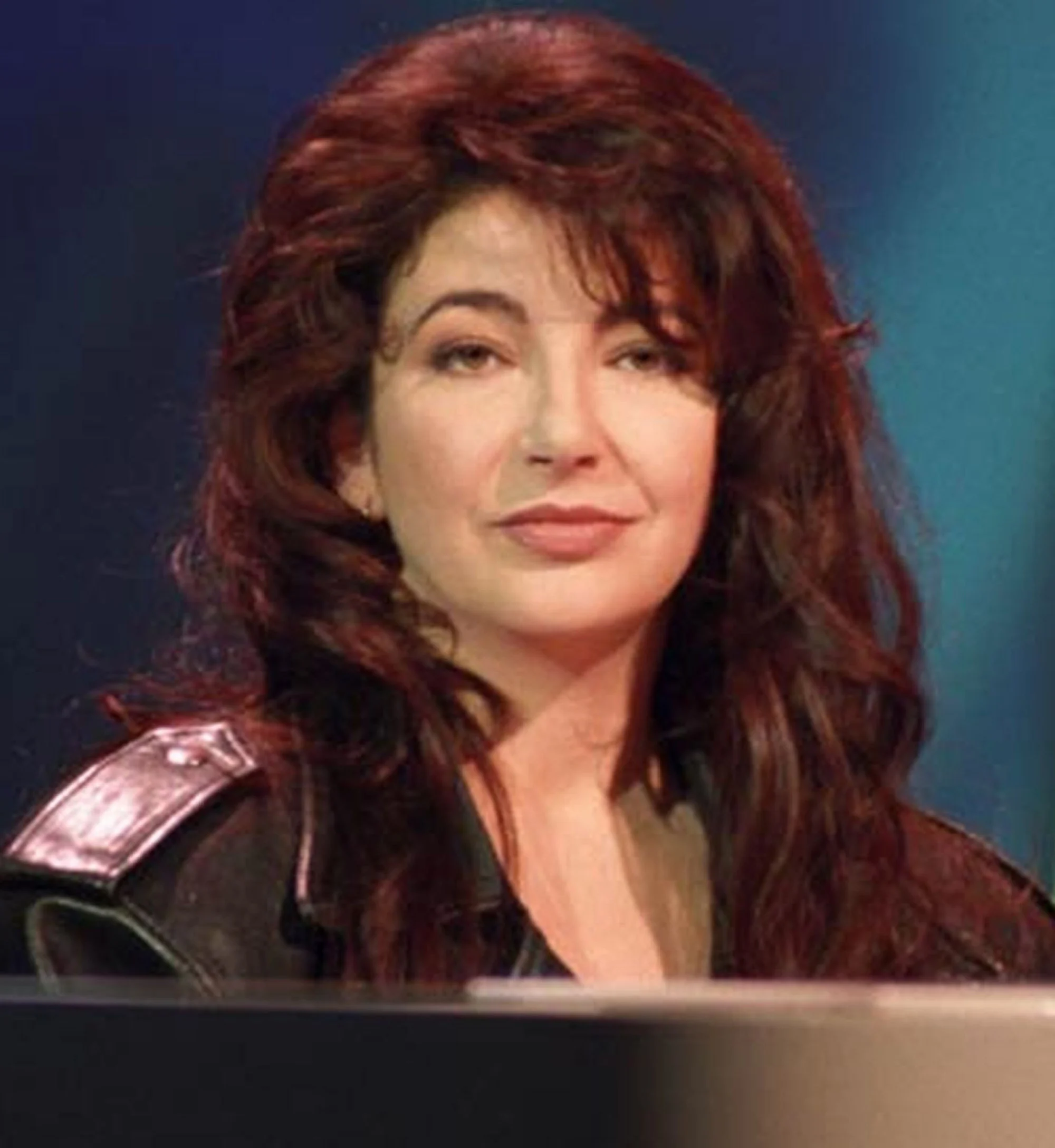 Running Up That Hill hot sau 37 nam anh 2