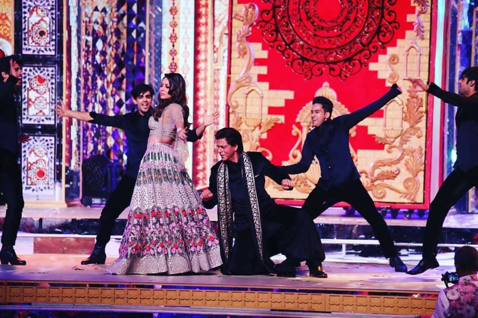 cat xe bieu dien cua Huyen thoai Bollywood anh 3