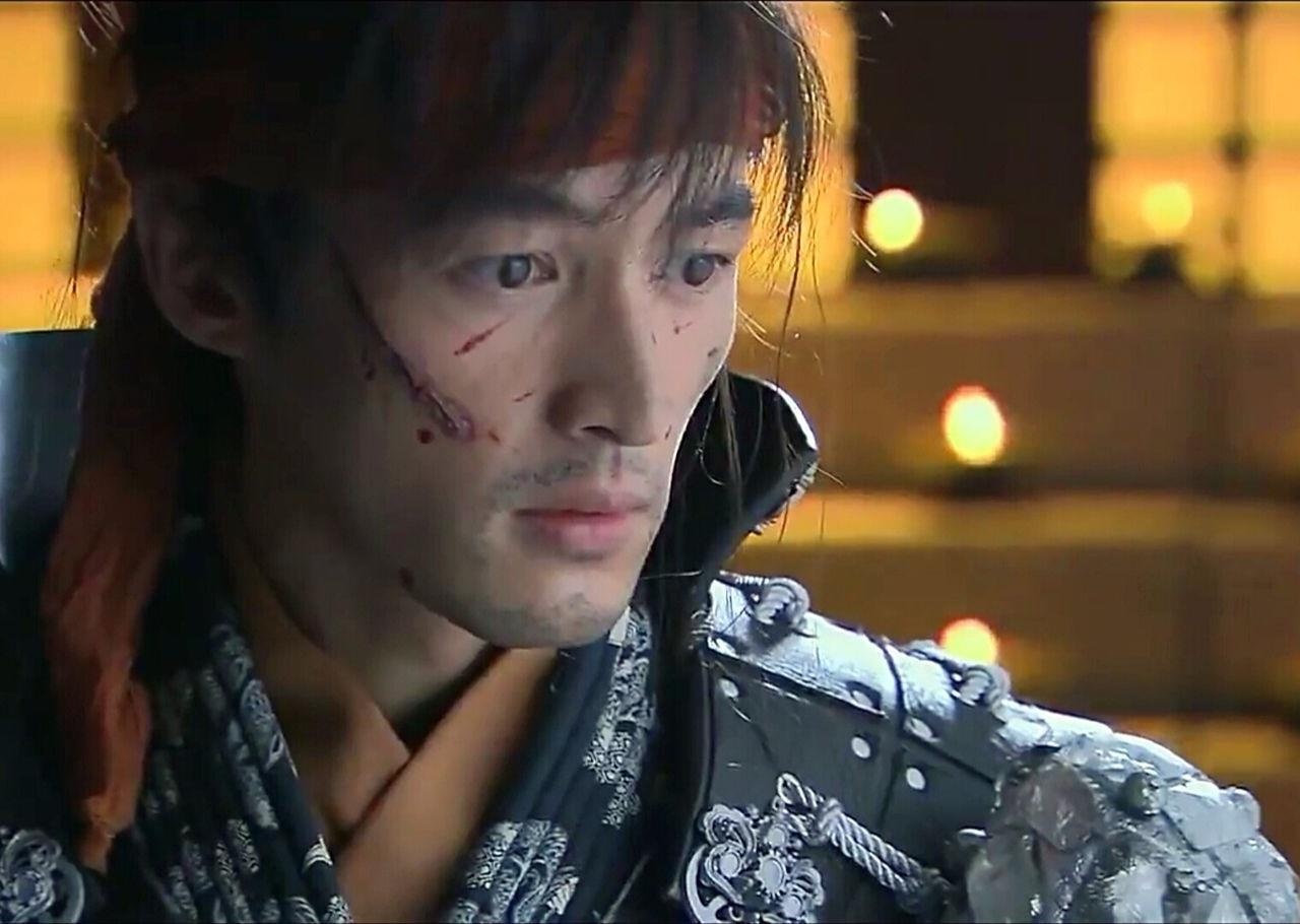 hoang tu co trang ho ca anh 6