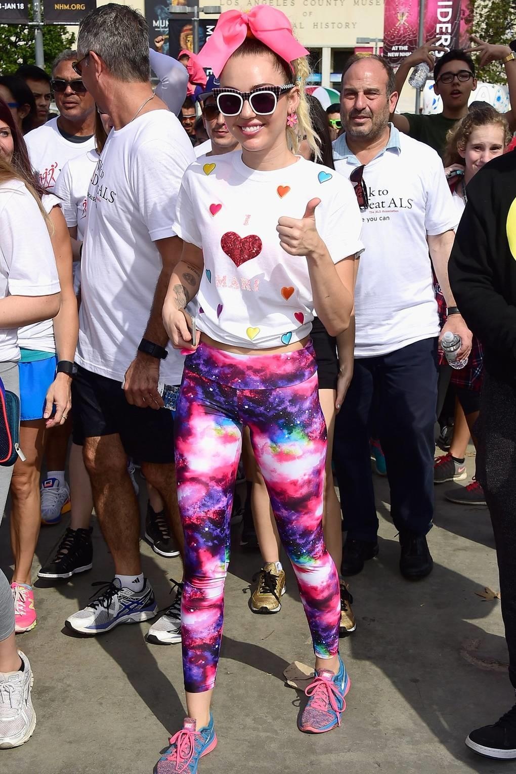 phong cach thoi trang cua Miley Cyrus anh 32