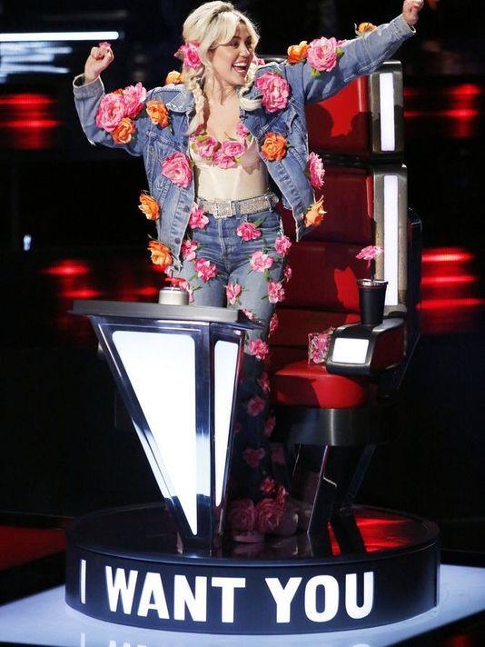 phong cach thoi trang cua Miley Cyrus anh 30