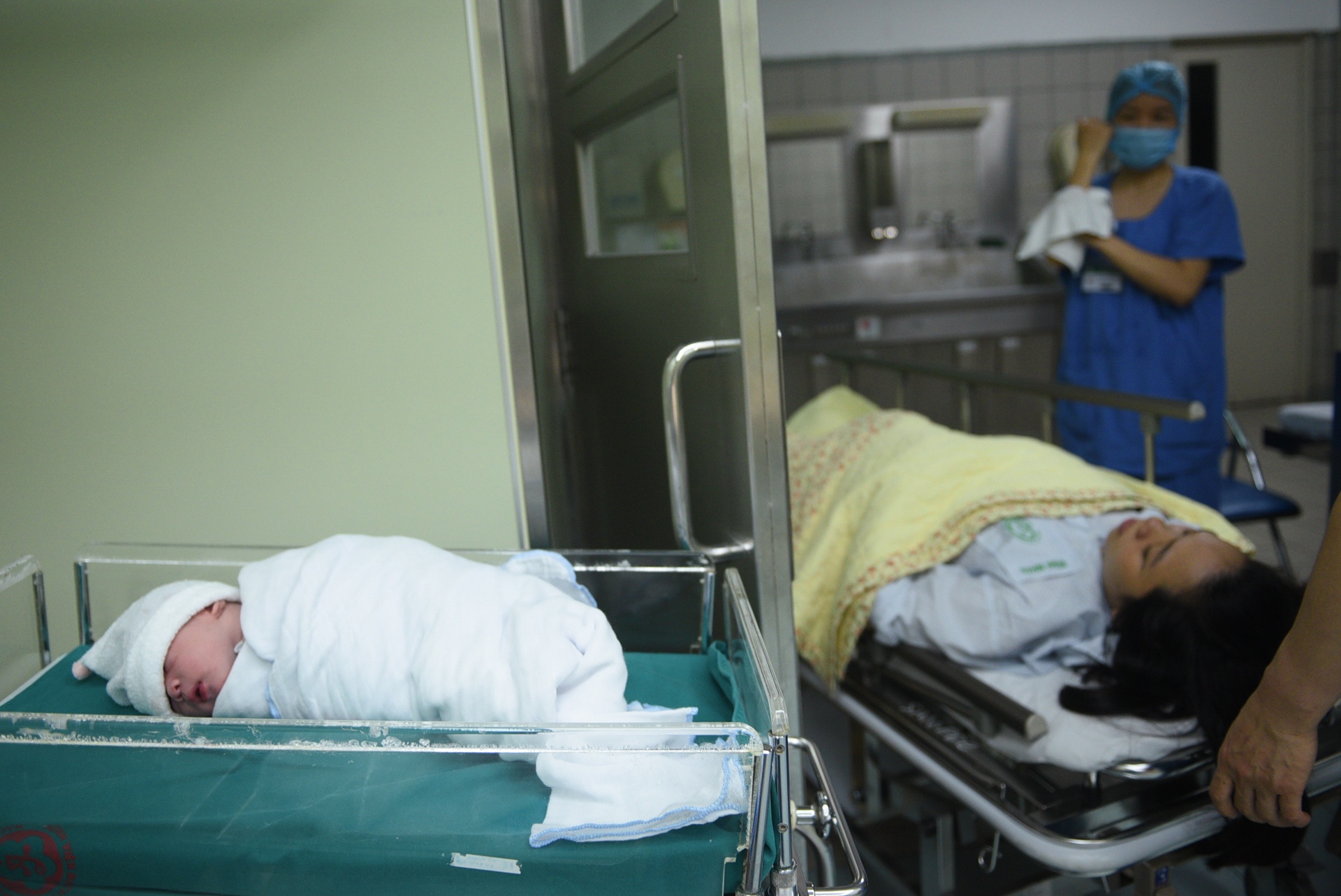 hình ảnh sinh con,  vượt cạn thời covid ảnh 23 hinh anh sinh con,  vuot can thoi covid anh 23