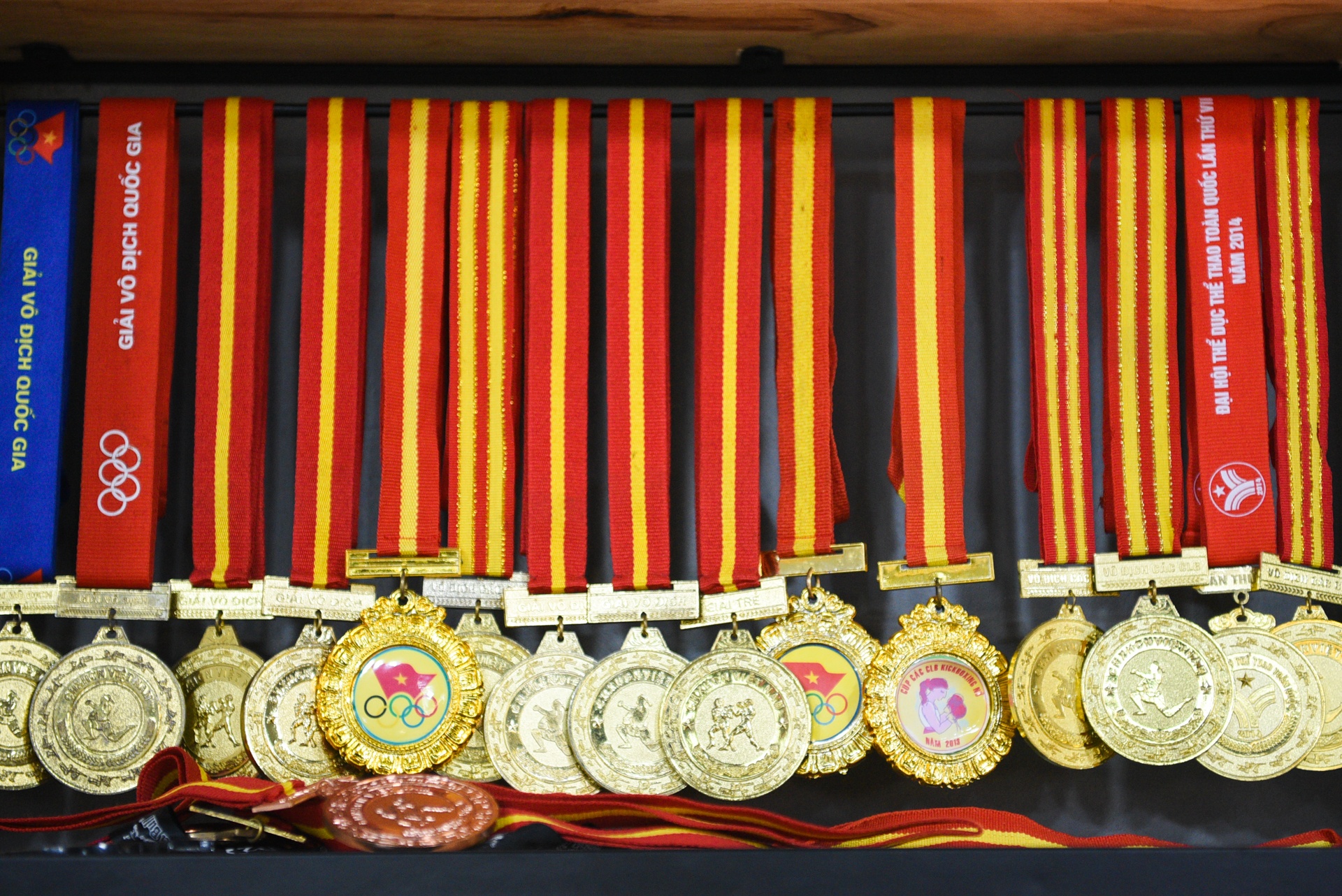 co gai 10 nam gianh huy chuong vang Muay Thai anh 2