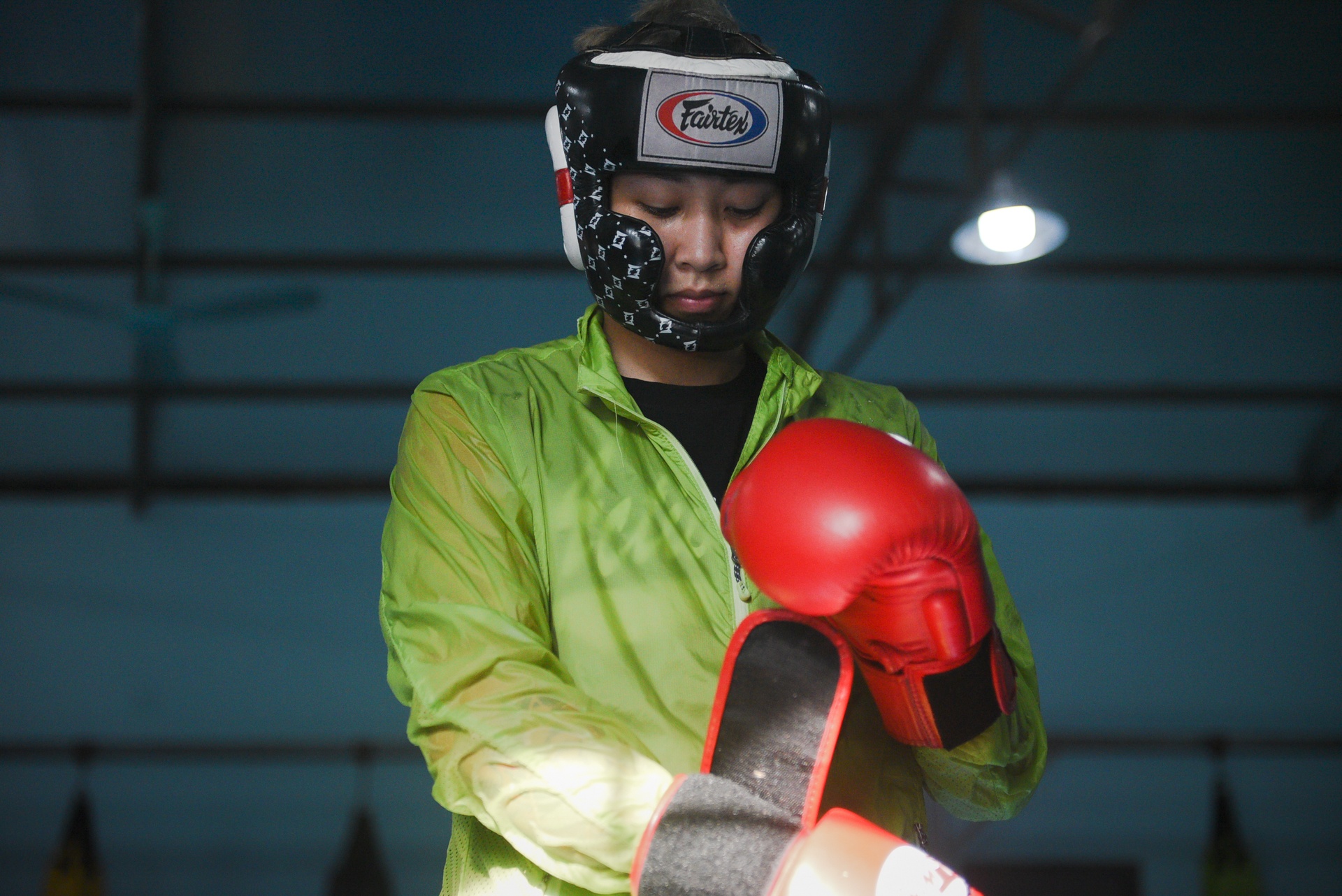 co gai 10 nam gianh huy chuong vang Muay Thai anh 8