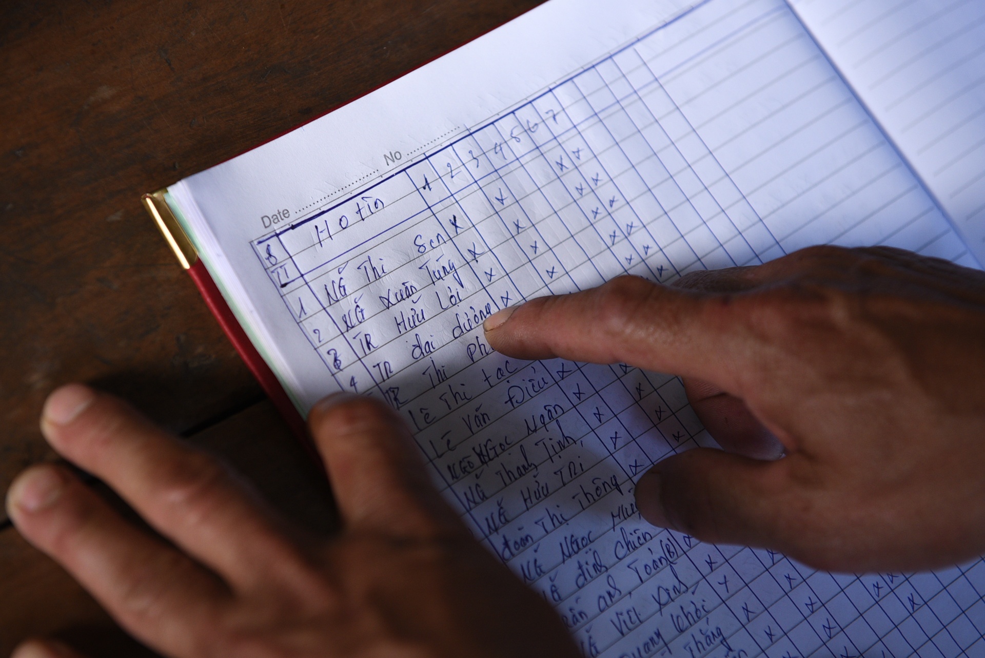 Hanh trinh suot dem cua chuyen container cho 30 tan hang cuu tro anh 21