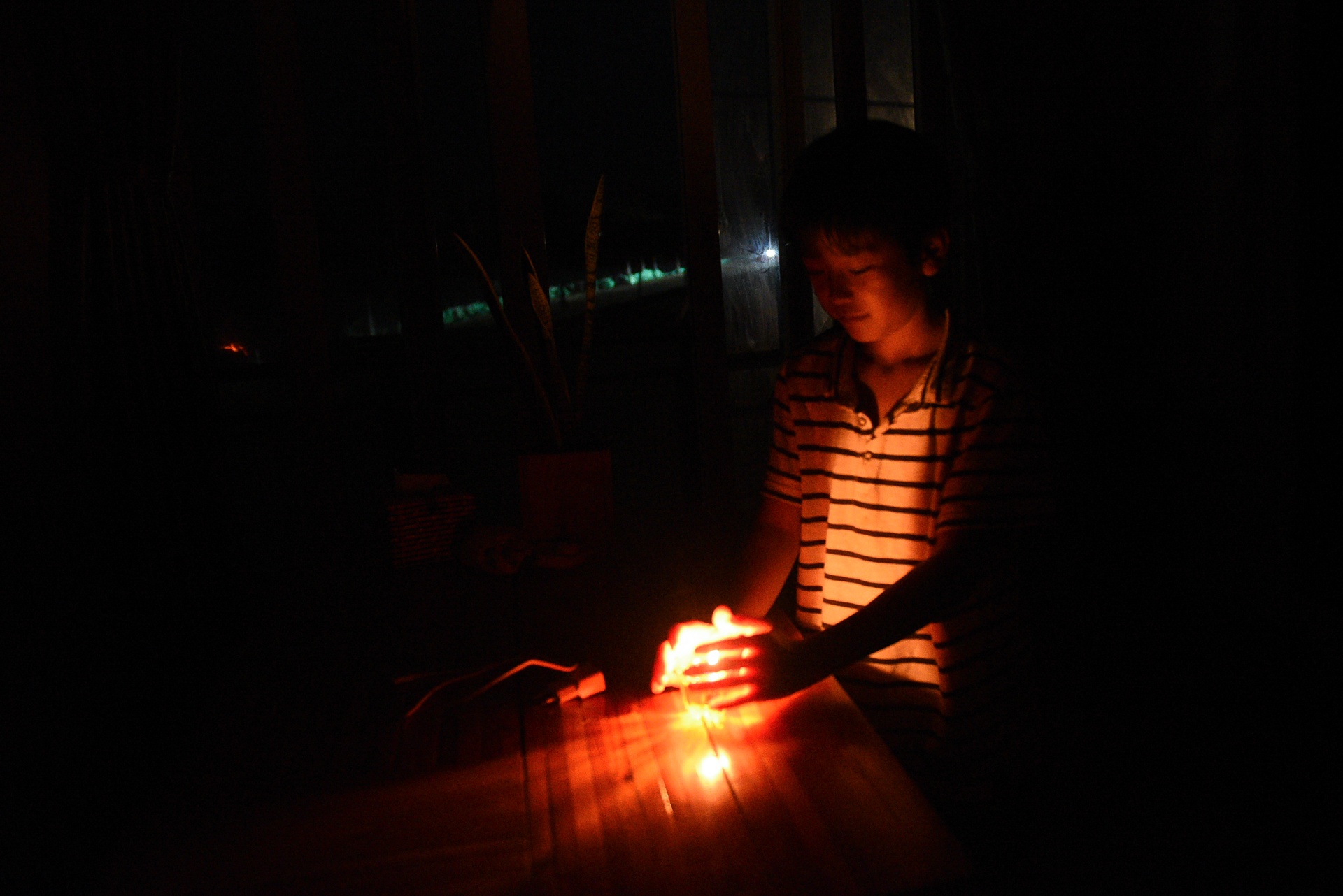 dao ly son sau bao,  cuoc song sau bao anh 7