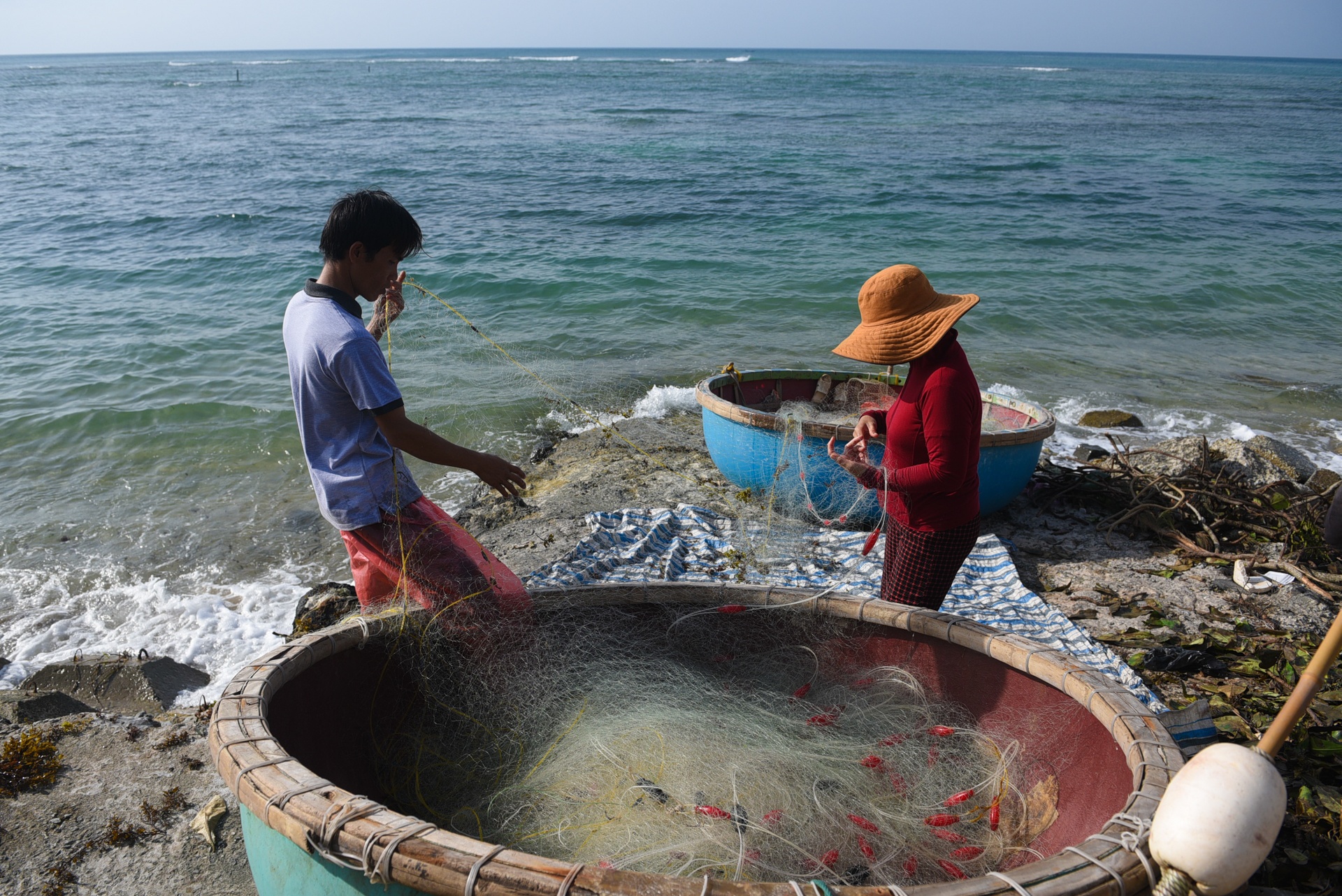 dao ly son sau bao,  cuoc song sau bao anh 32
