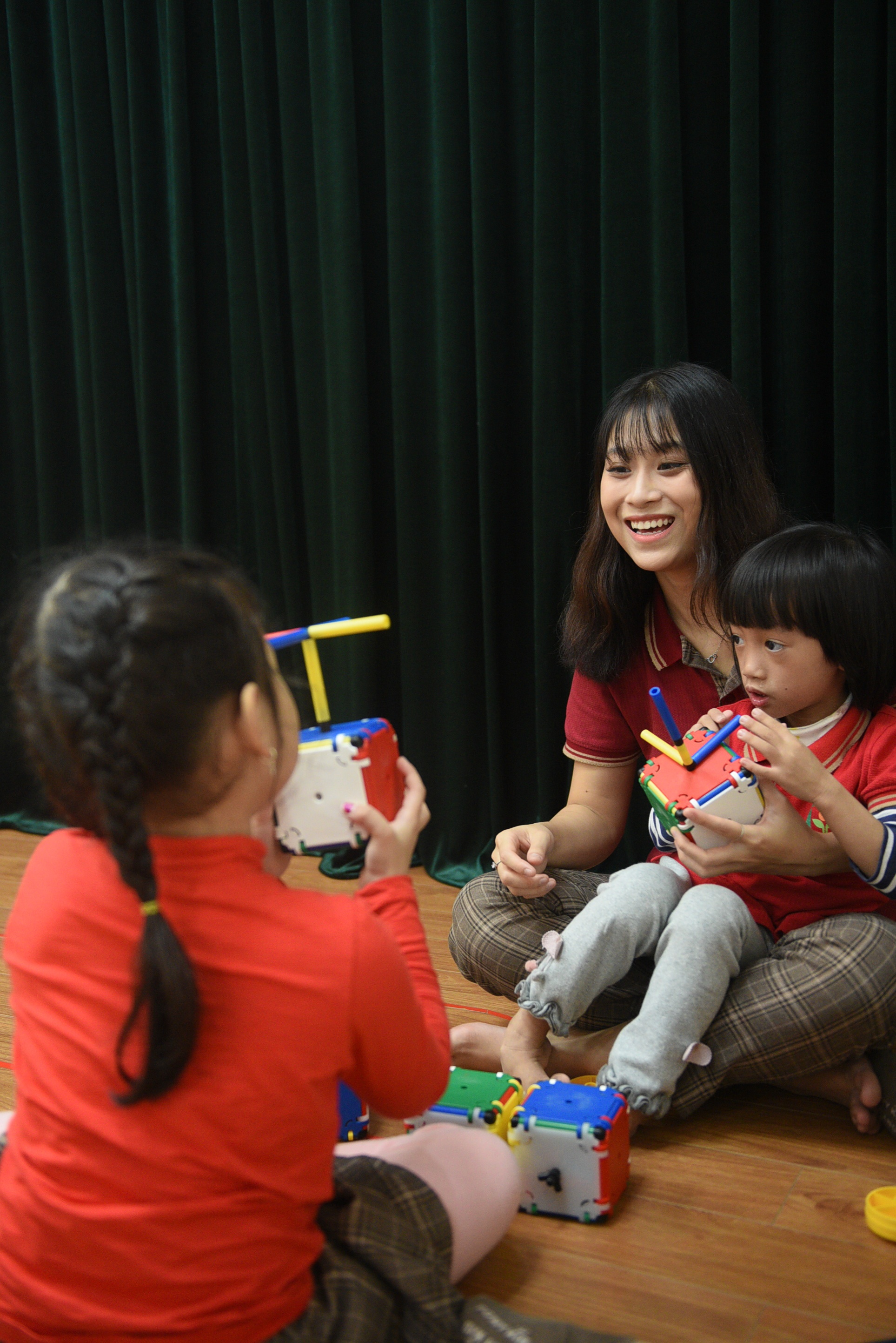 mot ngay ban ron cua giao vien mam non anh 2