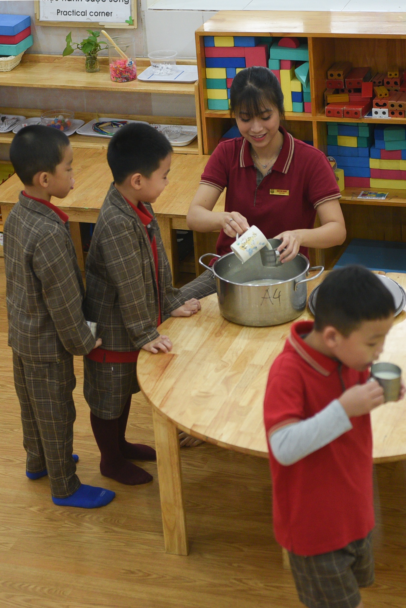 mot ngay ban ron cua giao vien mam non anh 8