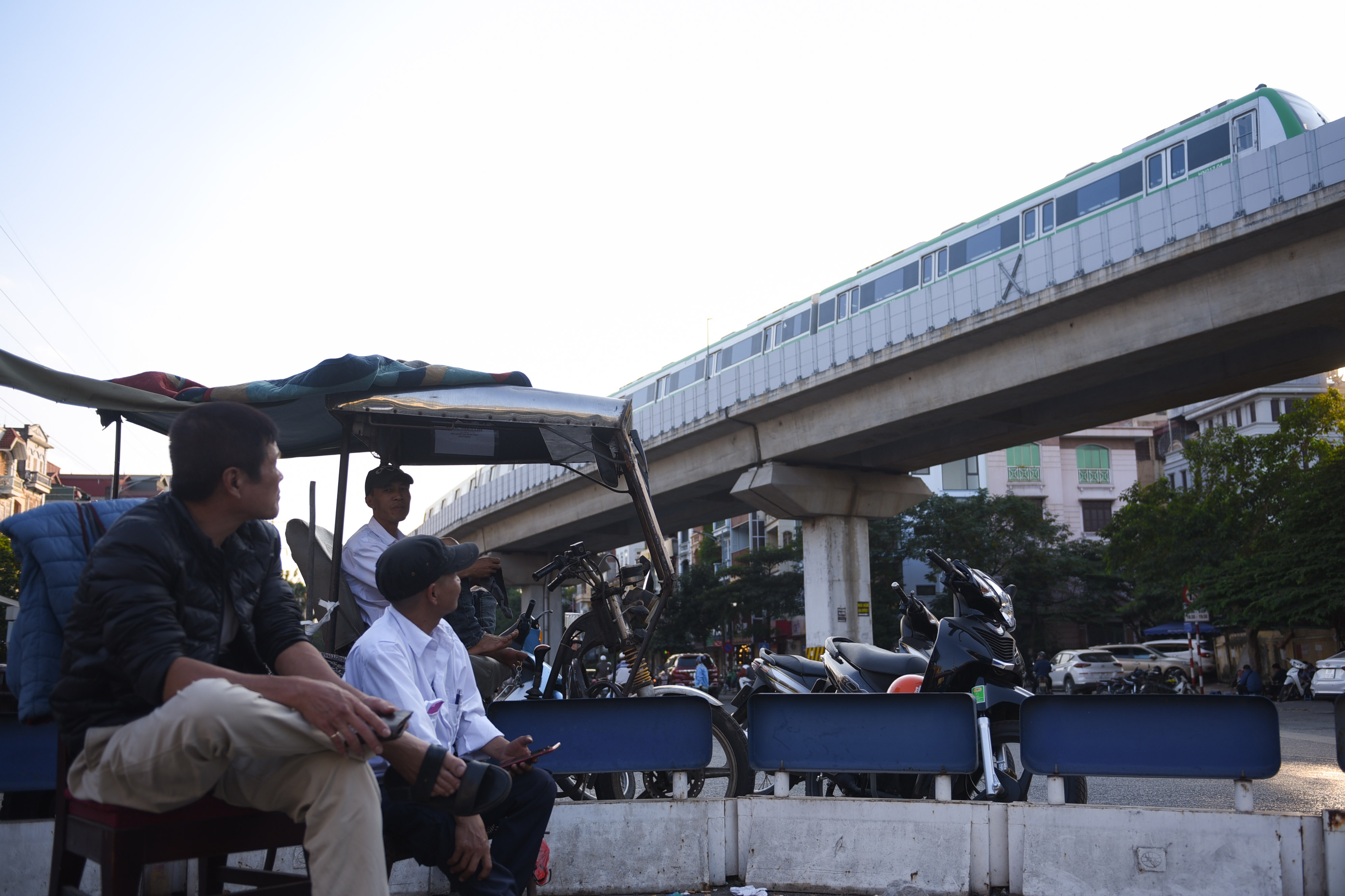 chay thu duong sat Cat Linh,  duong sat tren cao,  van hanh thu duong sat Cat Linh - Ha Dong anh 4