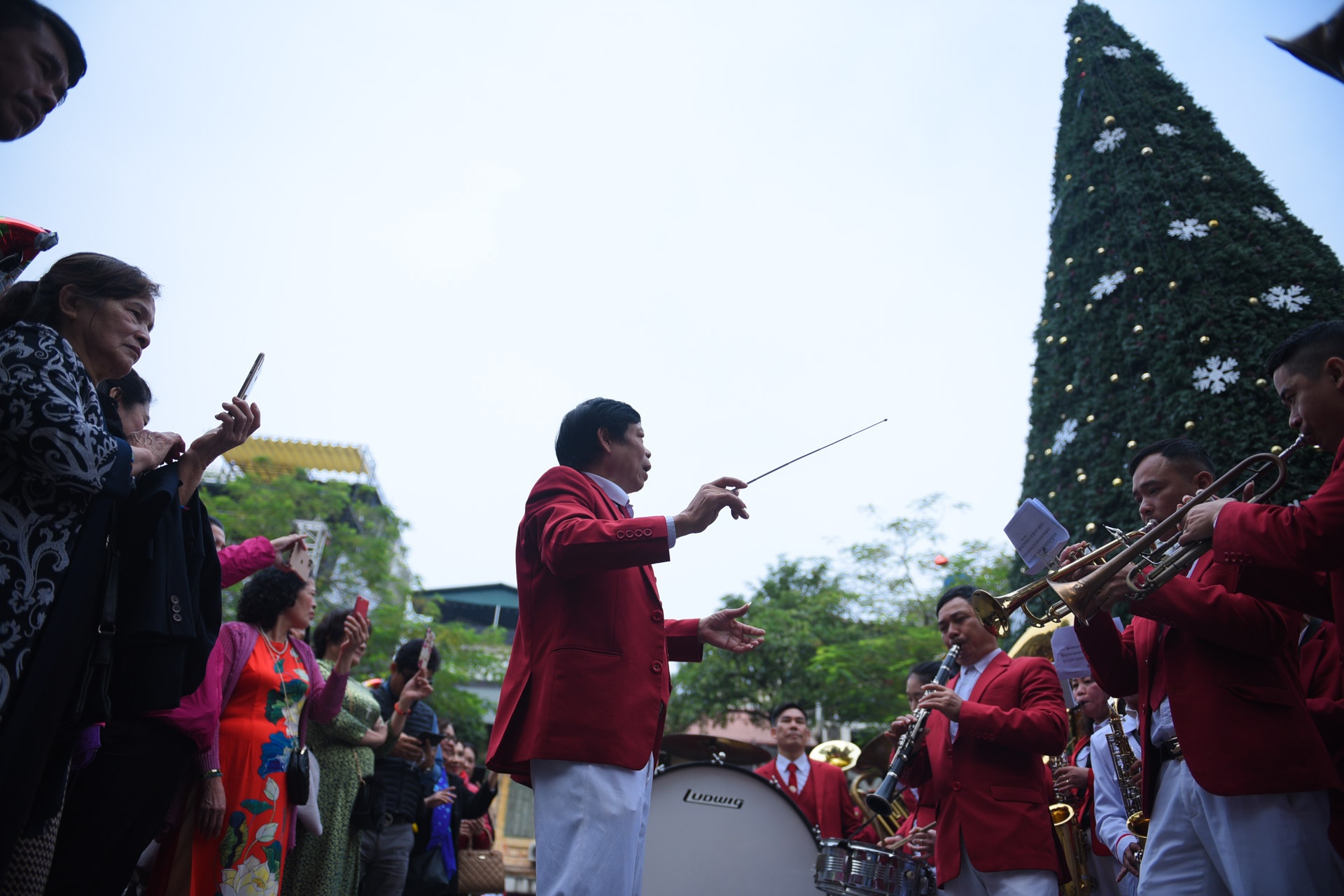 dai le Giang sinh,  nguoi theo dao Thien Chua anh 11