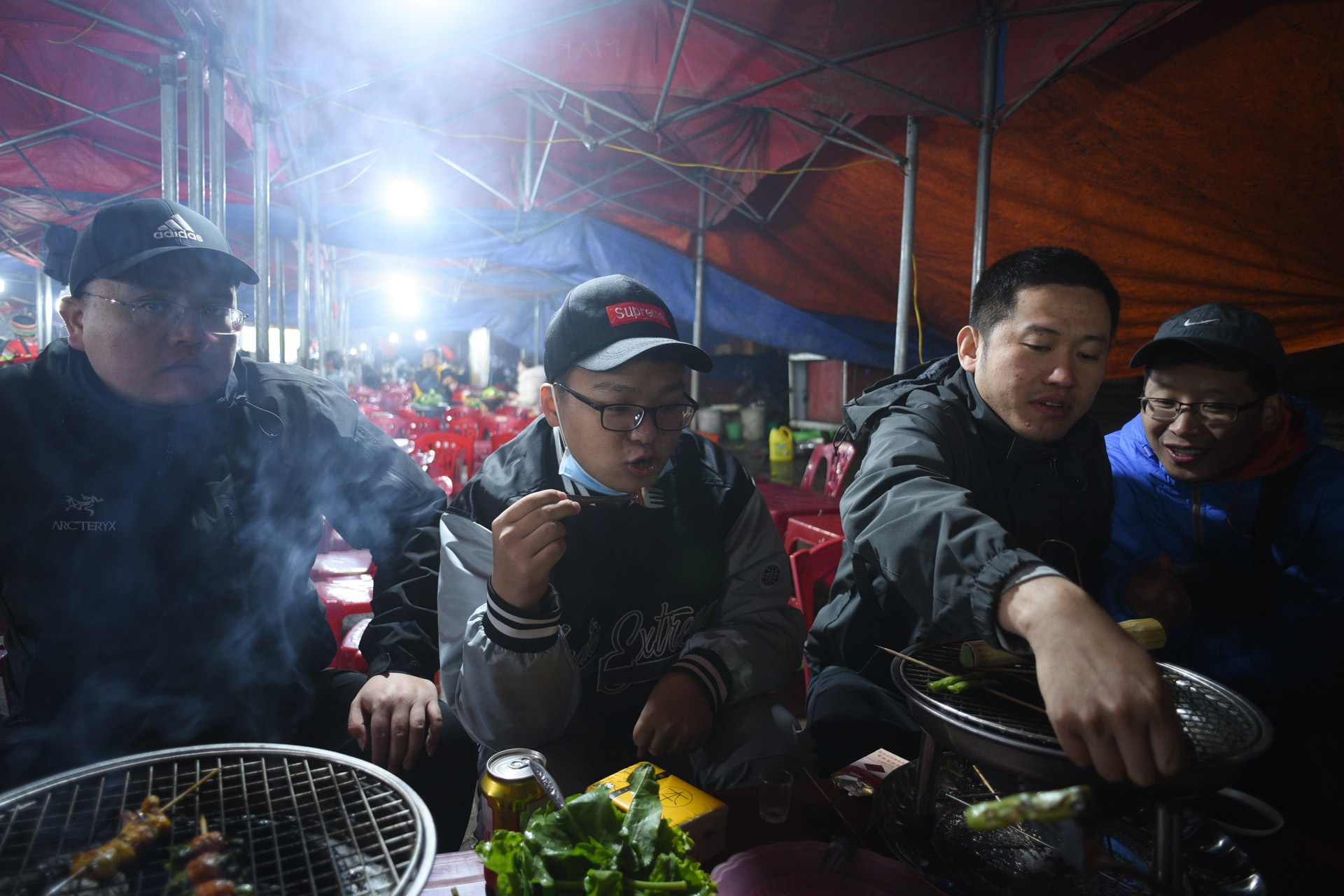 am thuc Sa pa,  dem tat nien anh 4