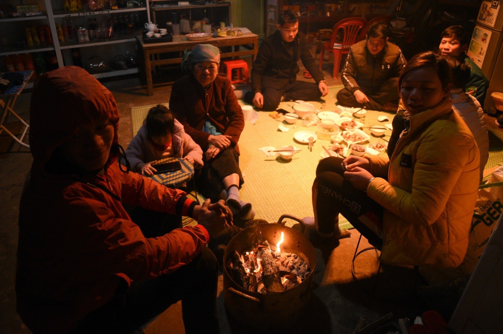 Cuoc song nguoi dan Y Ty nhung ngay mua tuyet hinh anh