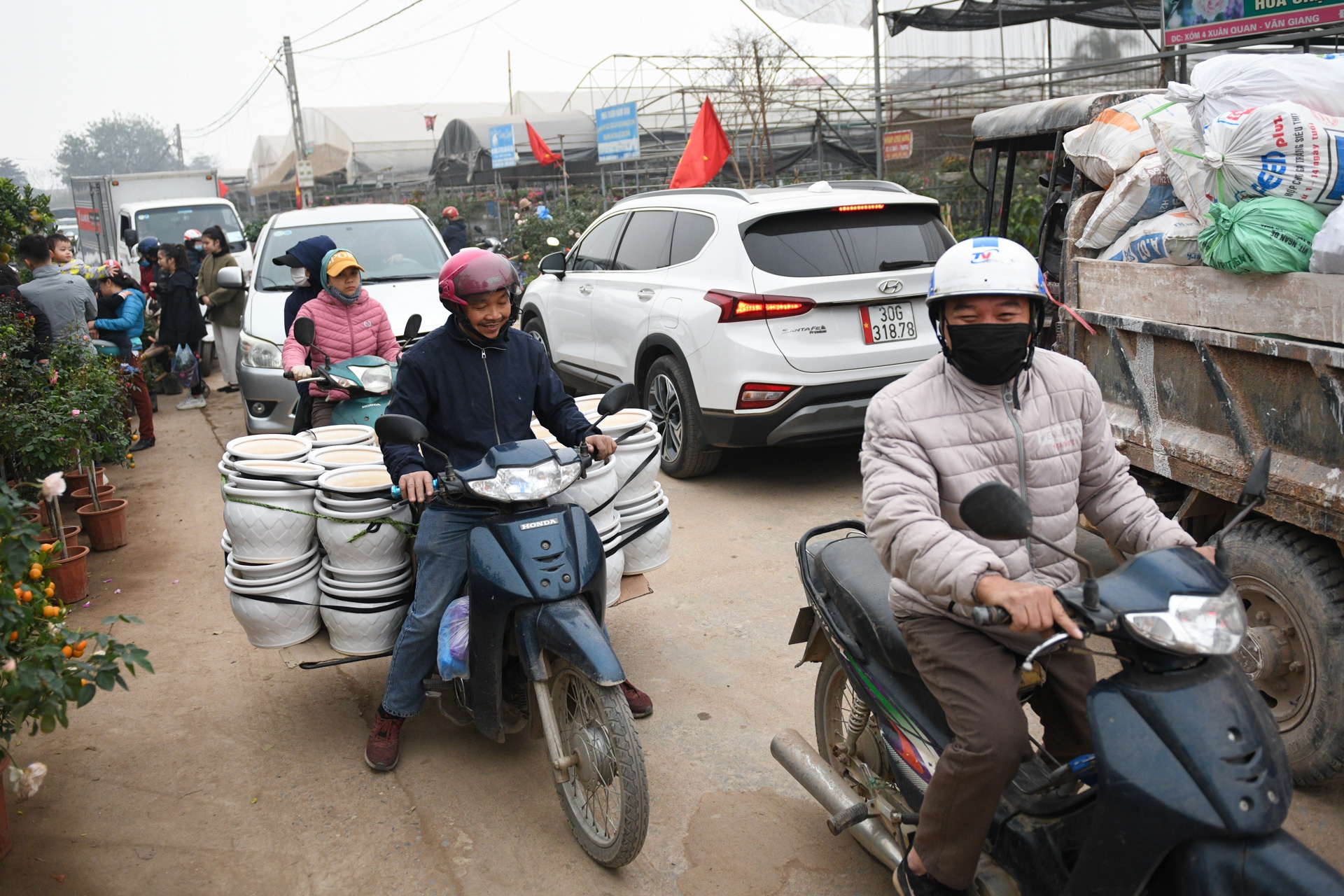 Cho hoa ngay tet,  cho hoa tap nap anh 12