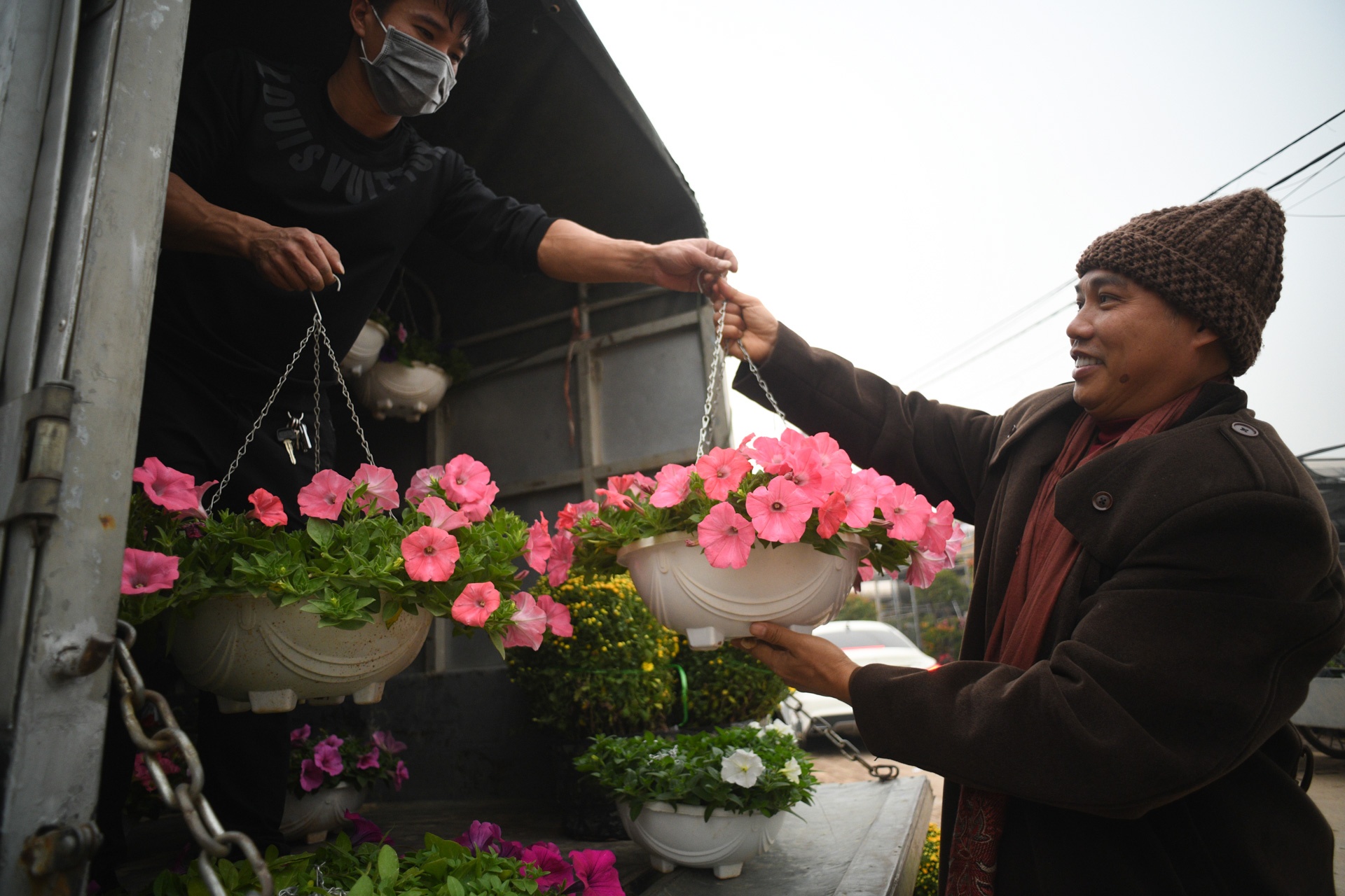 Cho hoa ngay tet,  cho hoa tap nap anh 6