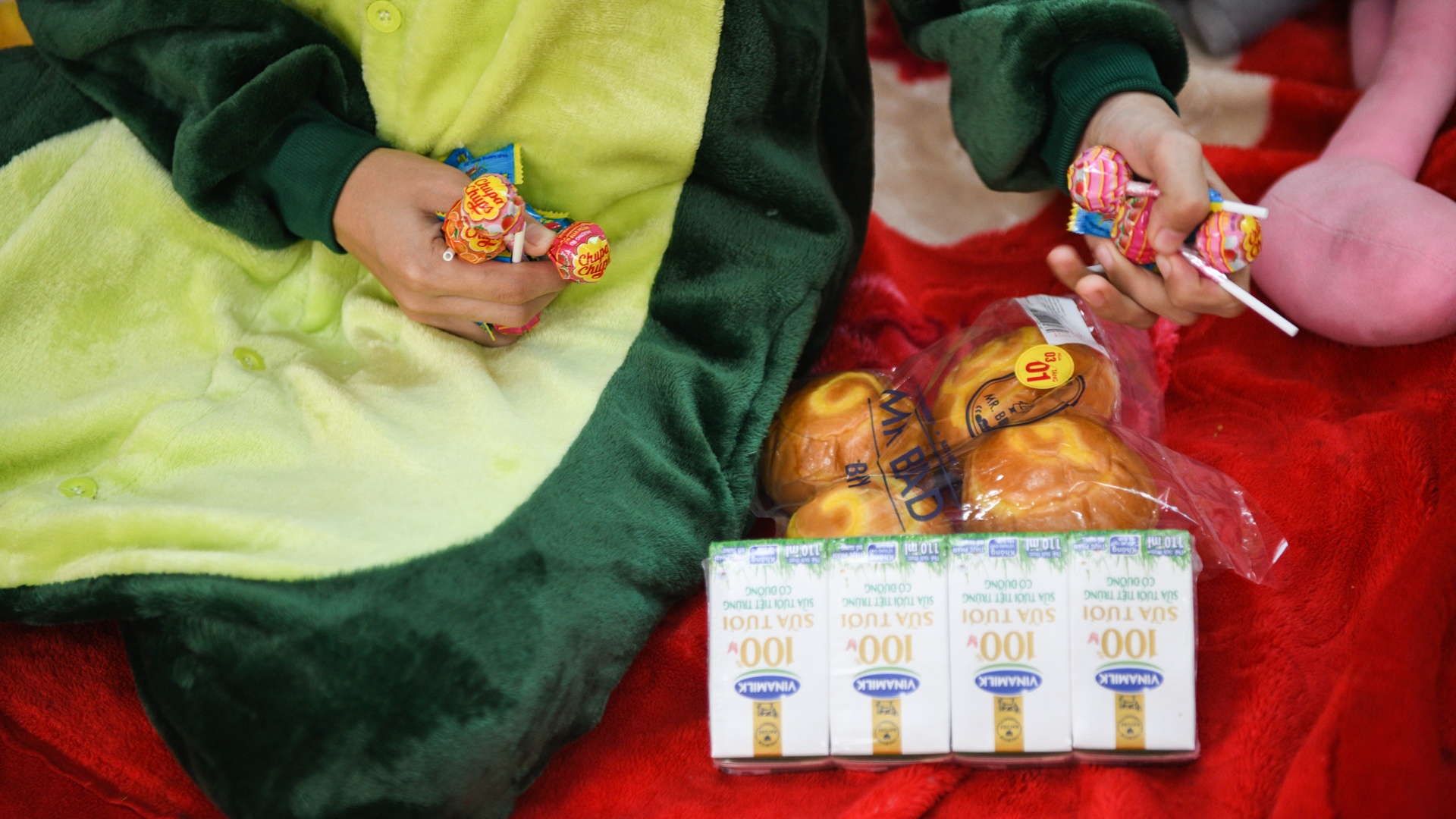 hoc sinh cach ly tap trung anh 11