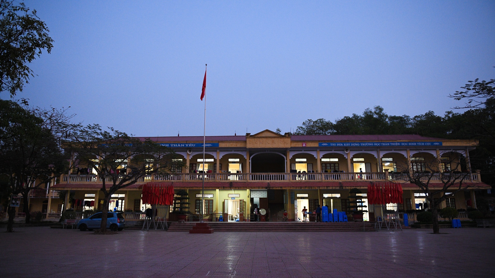 hoc sinh cach ly tap trung anh 43