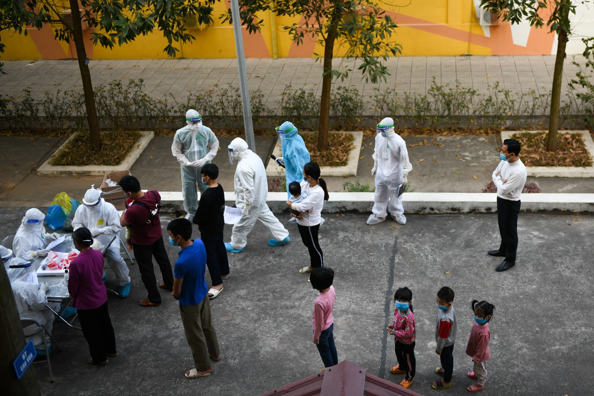 Doi quan khong ngu tai vien da chien so 1 Hai Duong anh 17
