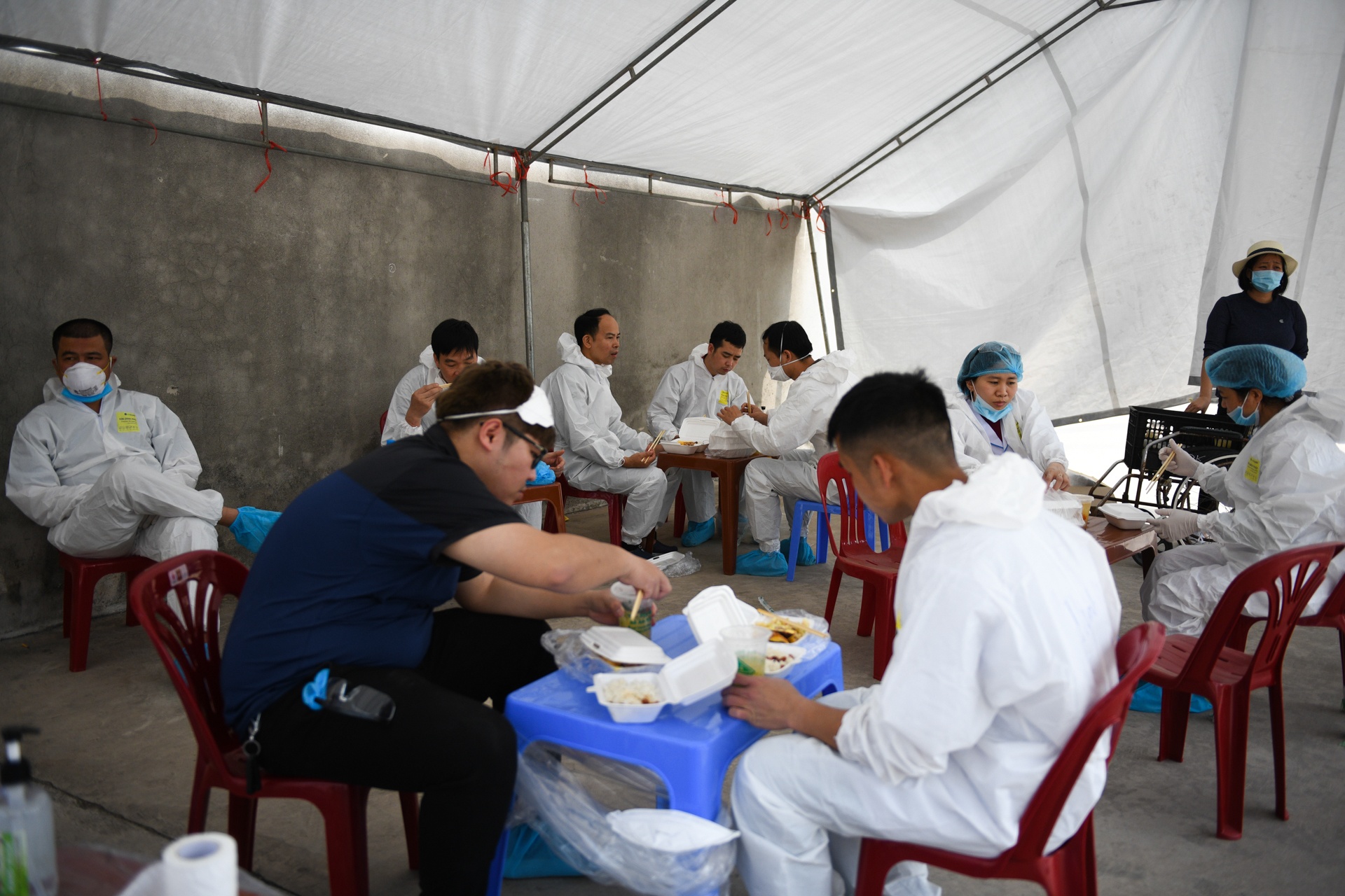 Doi quan khong ngu tai vien da chien so 1 Hai Duong anh 23