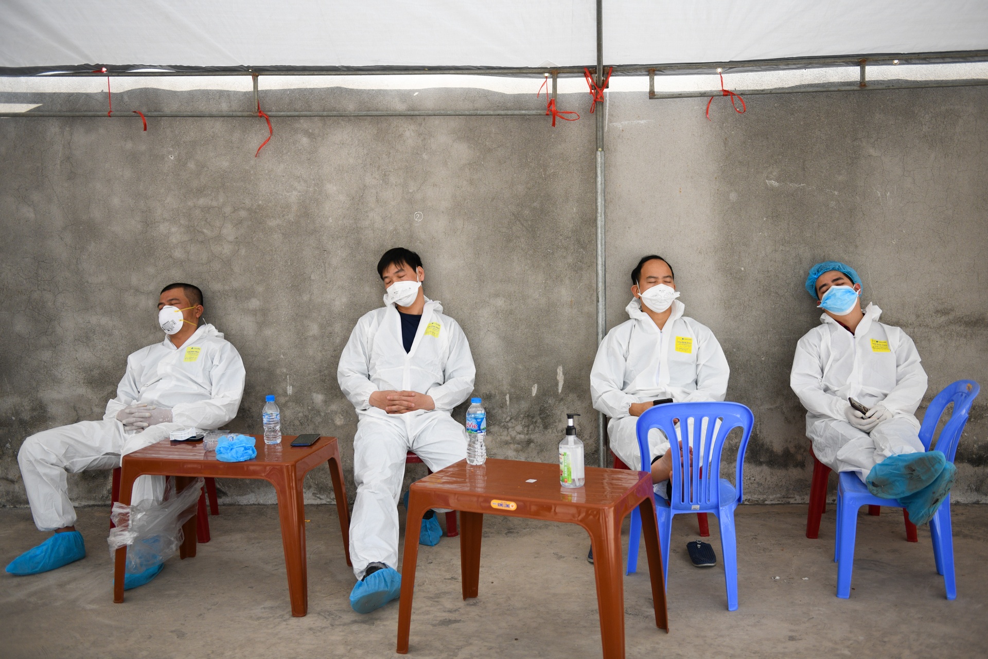 Doi quan khong ngu tai vien da chien so 1 Hai Duong anh 24