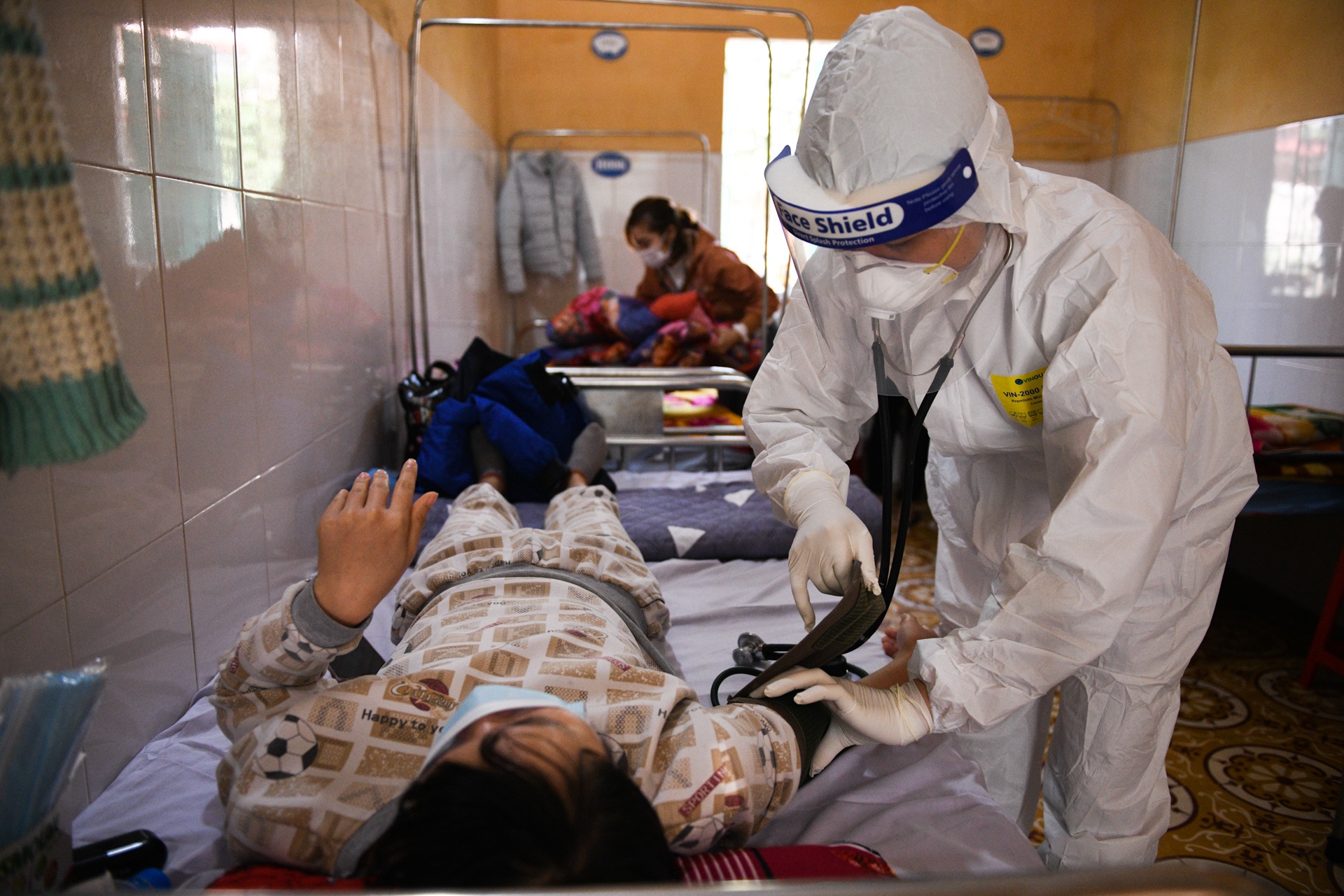 Hai Duong tiem vaccine Covid-19 anh 1